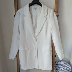 Fashion Nova Women's White Textured Blazer - Size M